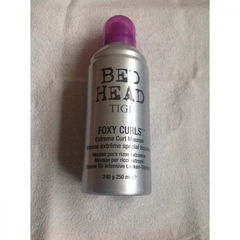 Bed Head - Foxy Curls - Extreme Curl Mousse von Tigi