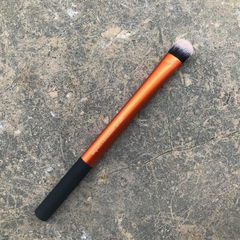 Base Expert Concealer Brush