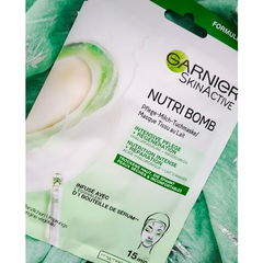 SkinActive - Nutri Bomb Tuchmaske - Trockene Haut, die spannt von Garnier