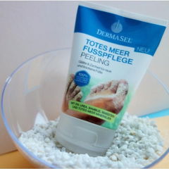 Totes Meer Fusspflege - Peeling von DermaSel