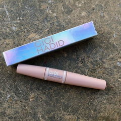 Gigi Hadid - Fiber Mascara