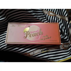 Sweet Peach Eyeshadow Palette