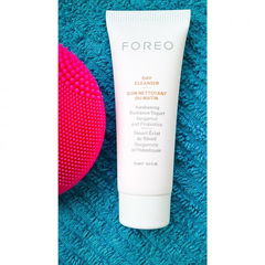Day Cleanser Awakening Radiance Yogurt von Foreo