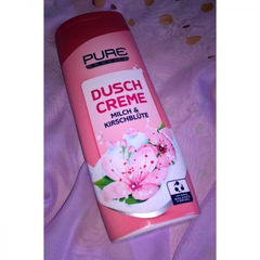 Duschcreme - Milch & Kirschblüte von Pure & Basic