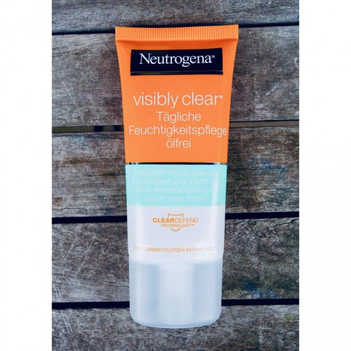 Visibly Clear - Tägliche Feuchtigkeitspflege ölfrei von Neutrogena