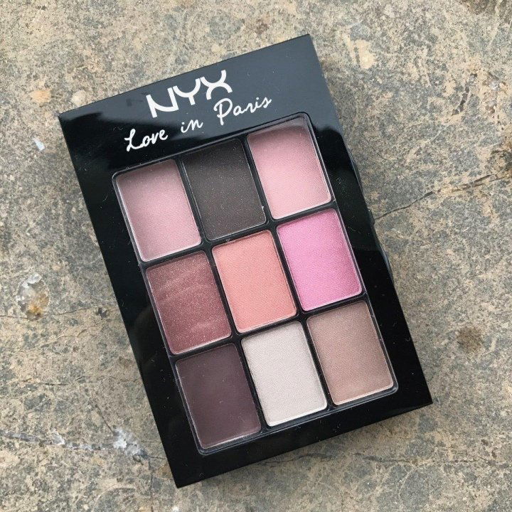 Love in Paris 9 Color Shadow Palette von NYX