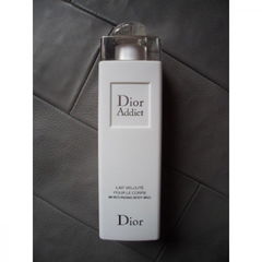 Addict Moisturizing Body Milk