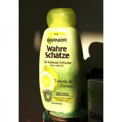 Wahre Schätze - Der belebende Erfrischer - Tonerde & Zitrone - Shampoo von Garnier