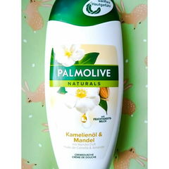 Naturals - Kamelienöl & Mandel Cremedusche von Palmolive