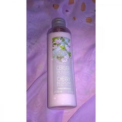 Un Matin au Jardin - Cerisier en Fleurs Körpermilch von Yves Rocher