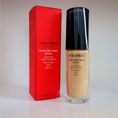 Synchro Skin Glow Luminizing Fluid Foundation SPF 20 von Shiseido