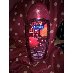 Juicy Pomegranate & Mango Infusions Moisturizing Body Wash von Softsoap