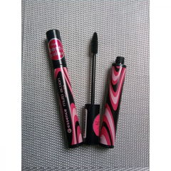 Multi Action Mascara von essence