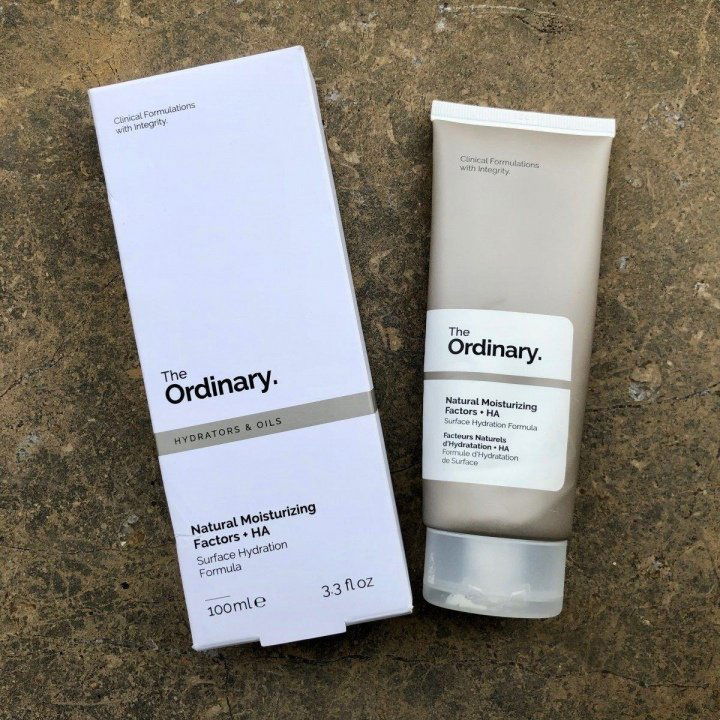 Natural Moisturizing Factors + HA Surface Hydration Formula von The Ordinary.