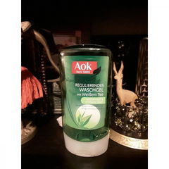 Regulierendes Waschgel mit Weißem Tee