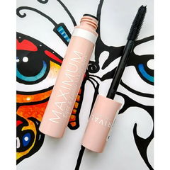 Maximum Eyes & Lashes Mascara von Rival de Loop