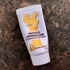 Propolis Lippenbalsam mit Bienenwachs & Honig