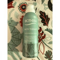 Bath Therapy - Invigorating Blend - Body Cleansing Foam Infused With Ginger And Peppermint