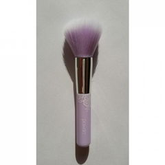 powder brush von essence