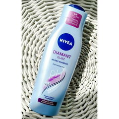 Diamant Glanz - Mildes Shampoo von Nivea