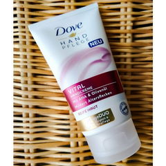 Vital Handcreme von Dove