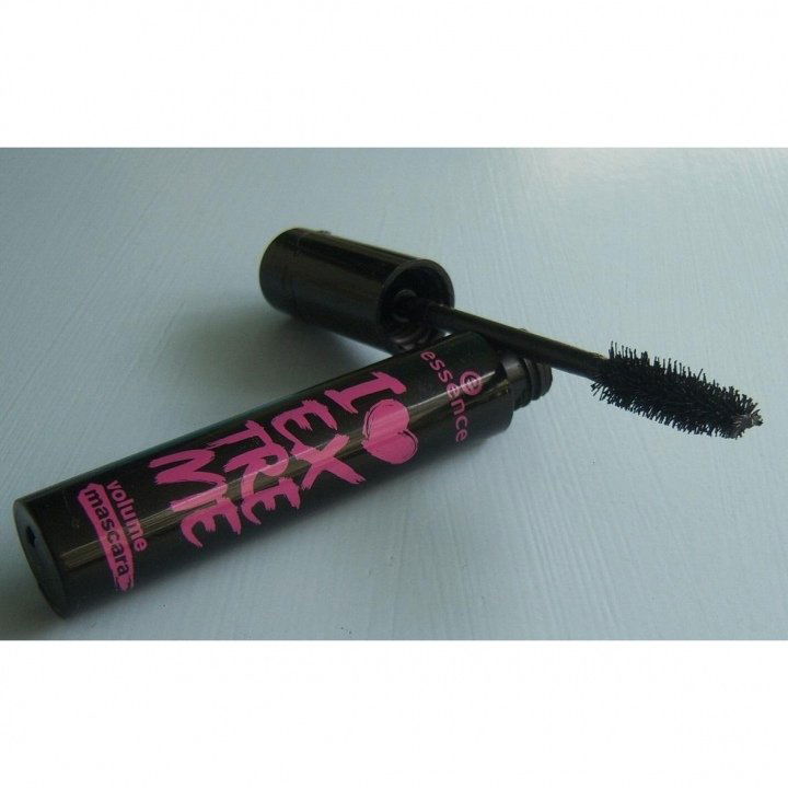 I ♥ EXTREME - Volume Mascara von essence