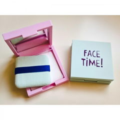 Facetime! Oil Blotting Paper von Flying Tiger Copenhagen