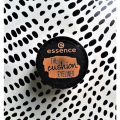 The Cushion Eyeliner von essence