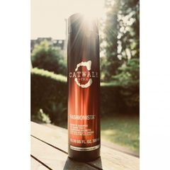 Catwalk - Fashionista - Brunette Shampoo von Tigi