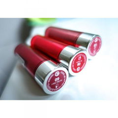 Sheer & Shine Lipstick von essence