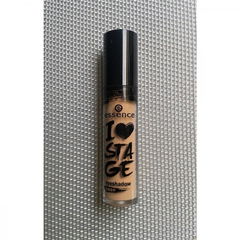 I ♥ STAGE - Eyeshadow Base von essence