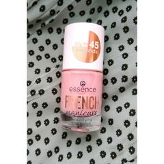 French Manicure - Beautifying Nail Polish von essence