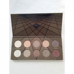 En Taupe Eyeshadow Palette by Zoeva