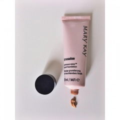 Timewise - Luminous Wear Liquid Foundation von Mary Kay