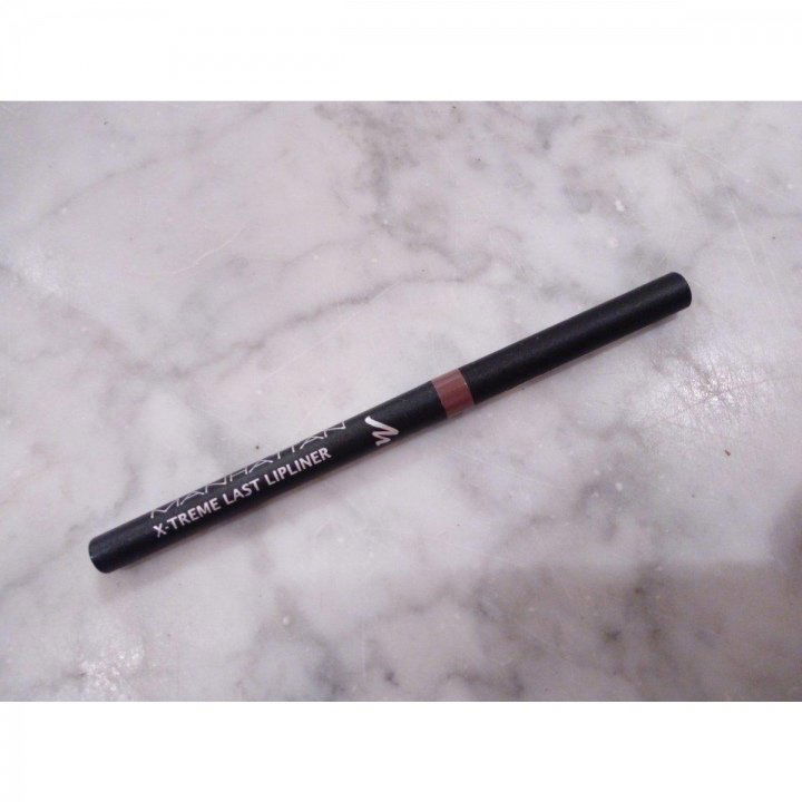 X-Treme Last Lipliner von Manhattan