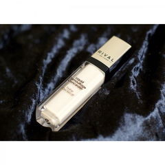 Liquid Camouflage Concealer von Rival de Loop