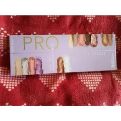 Pro - Lavender Breeze Slim Eyeshadow Palette von Catrice Cosmetics