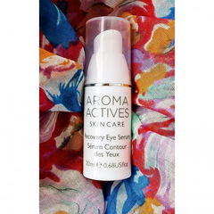 Skincare Recovery Eye Serum von Aroma Actives
