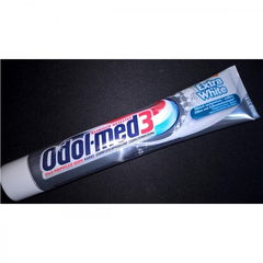 Zahncreme Extra White by Odol med3