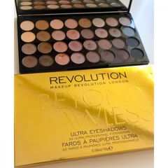 Beyond Flawless von Makeup Revolution