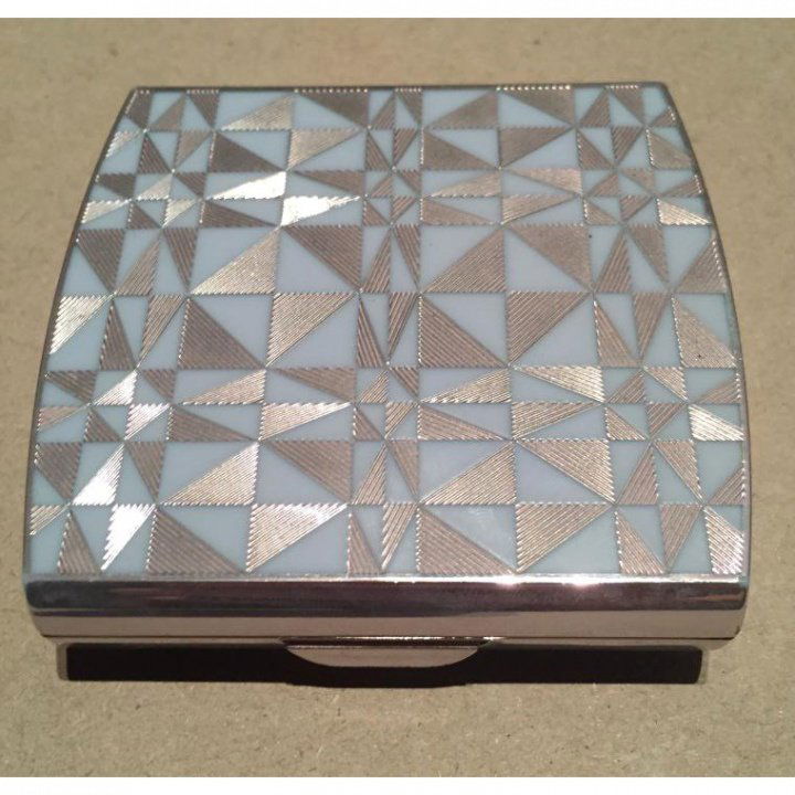 M Prism Glow Powder Pact N°13 von Missha