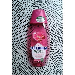 Nature Moments - Kanadische Cranberry & Wildrose Shampoo von Schauma