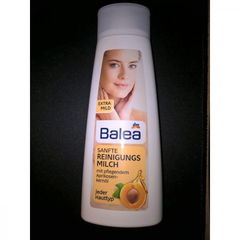Sanfte Reinigungsmilch von Balea