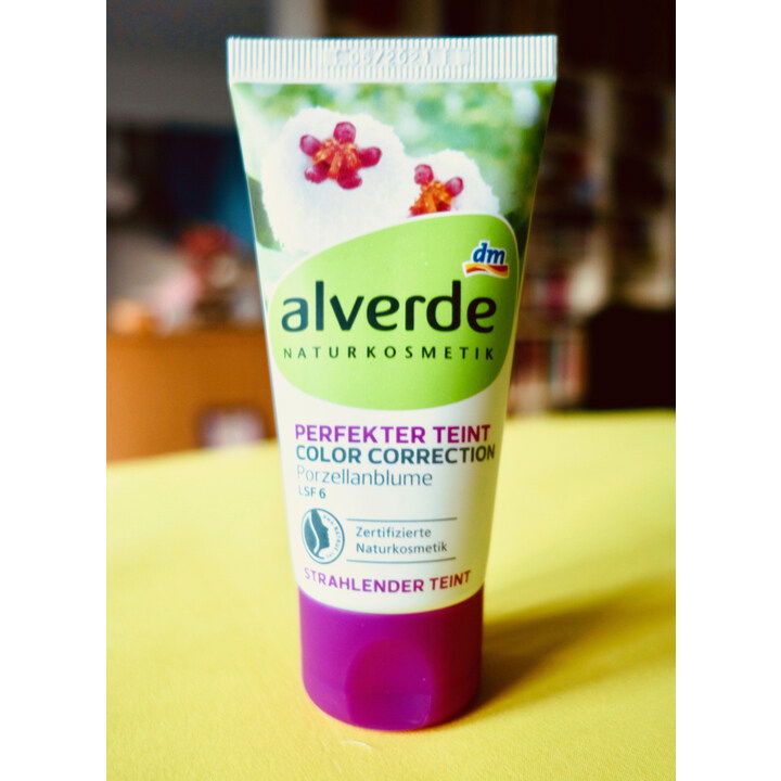 Perfekter Teint - Color Correction Porzellanblume LSF 6 von alverde