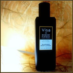 Visa Silkening Body Lotion von Robert Piguet