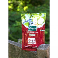 Badekristalle - Bin im Garten - Heidelbeere • Pflaumenblüte von Kneipp