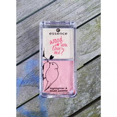 Wood you love me? Highlighter & Blush Palette von essence