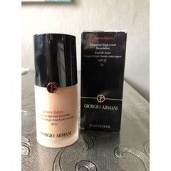 Power Fabric Longwear High Cover Foundation SPF 25 von Giorgio Armani
