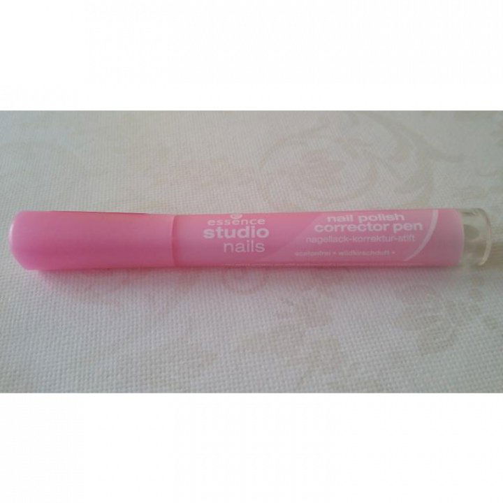 studio nails - nail polish corrector pen von essence