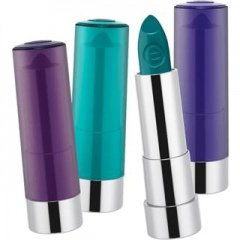 Matt Matt Matt - Vibrant Shock Lipstick by essence